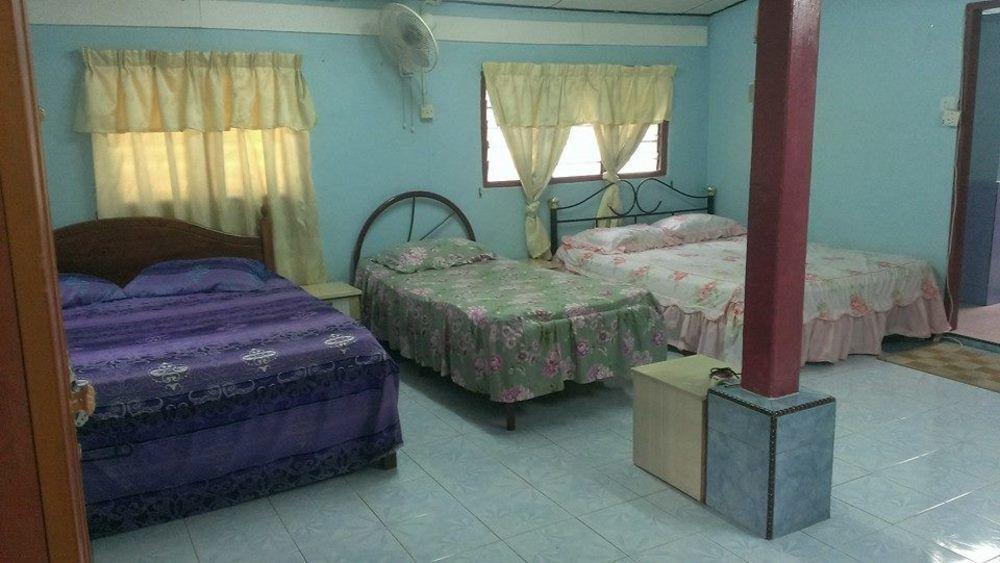 Homestay Bukit Gantang Hotel Taiping Buitenkant foto
