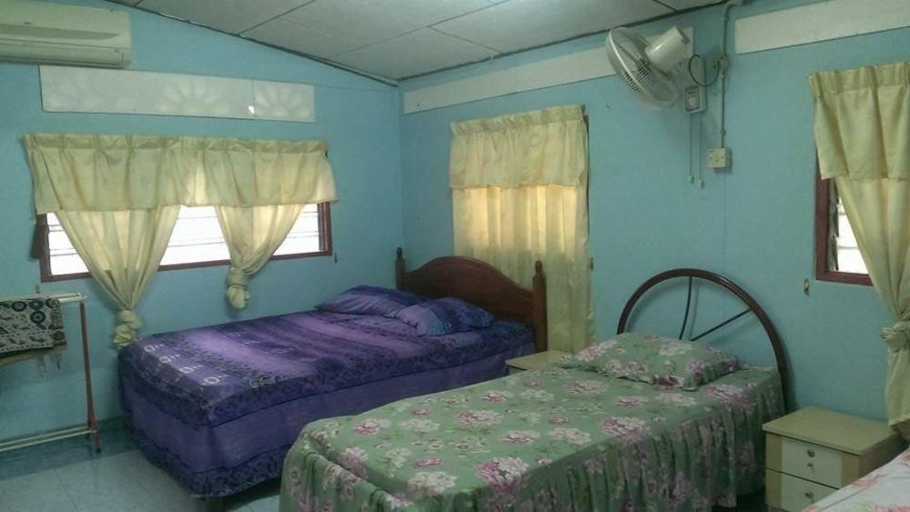 Homestay Bukit Gantang Hotel Taiping Buitenkant foto